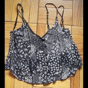 Loose fitting printed tank